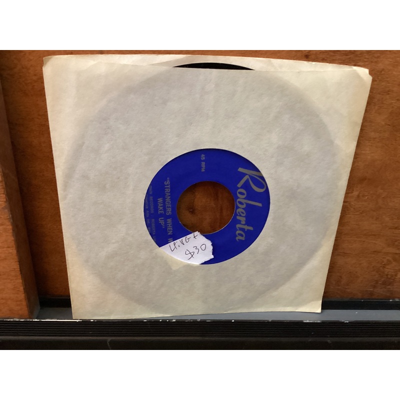 [USED] ROBERTA Help Me Make It Thru/Strangers When We Wake Up SINGLE LP