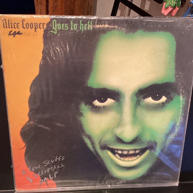 [USED] COOPER, ALICE Goes to Hell LP