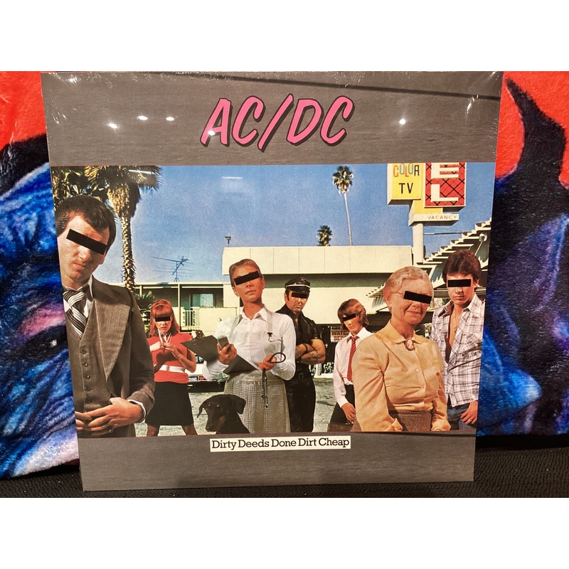 AC/DC – Dirty Deeds Done Dirt Cheap (180G LP)